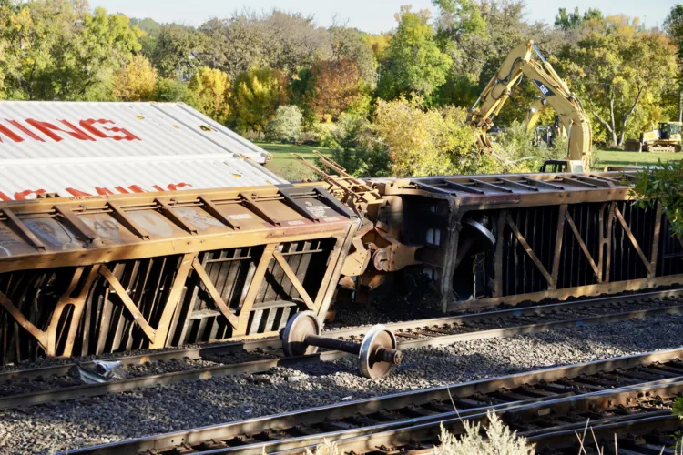 Nineteen train cars derail in Minot